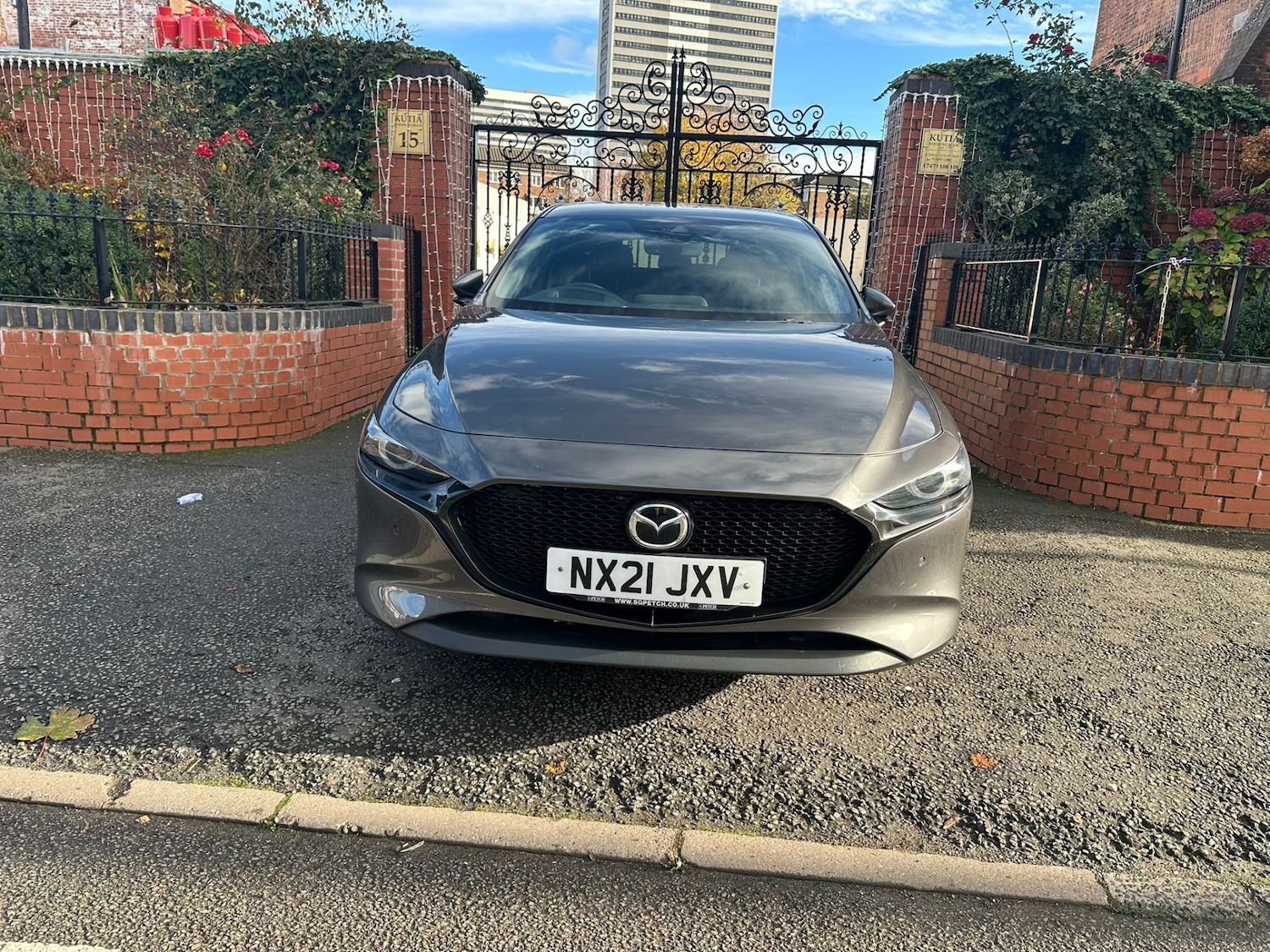 Used Mazda Mazda3 2021 for sale - 77395381: Photo 2