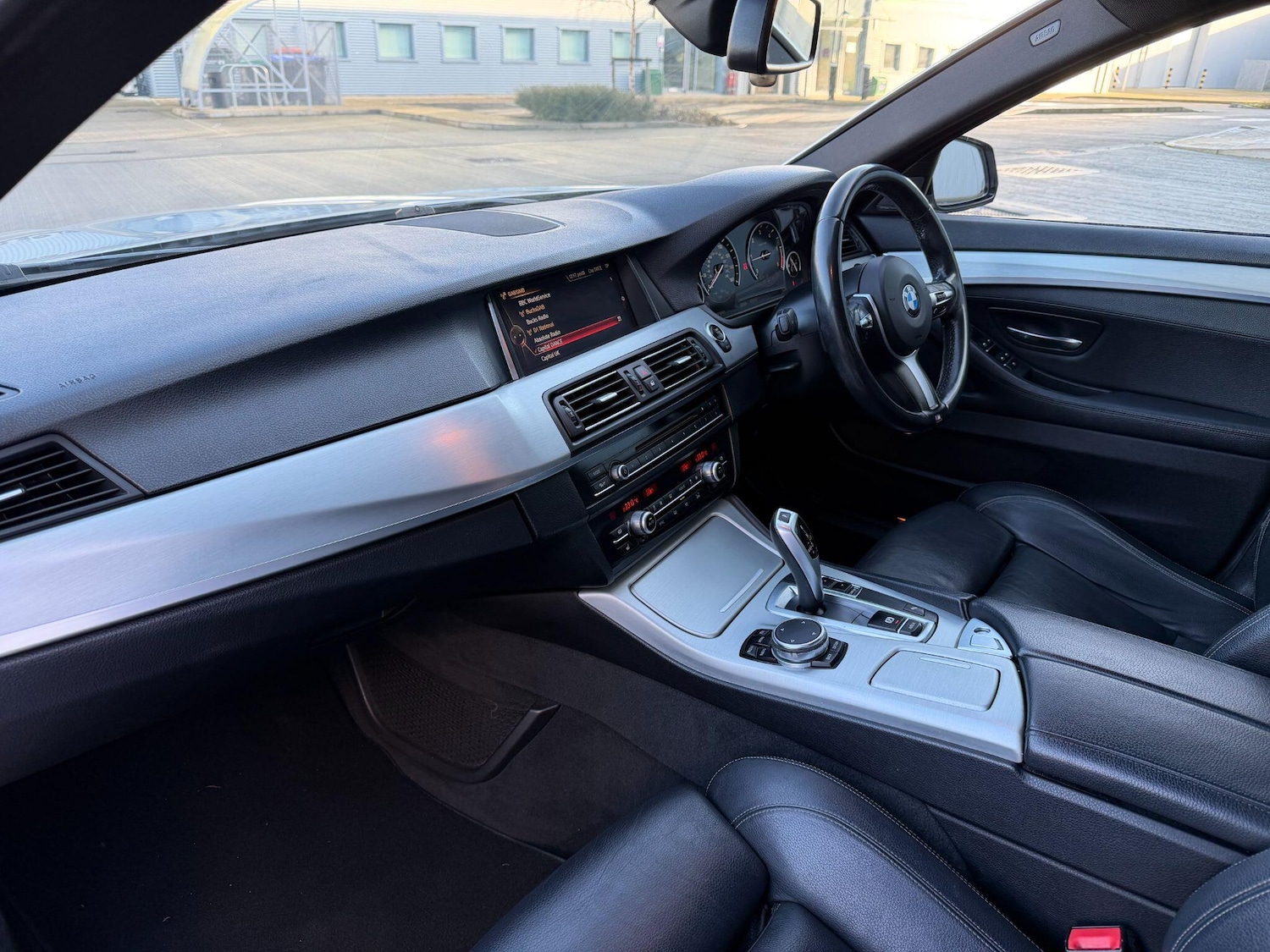 Used BMW 5 Series 2015 for sale - 77015732: Photo 5