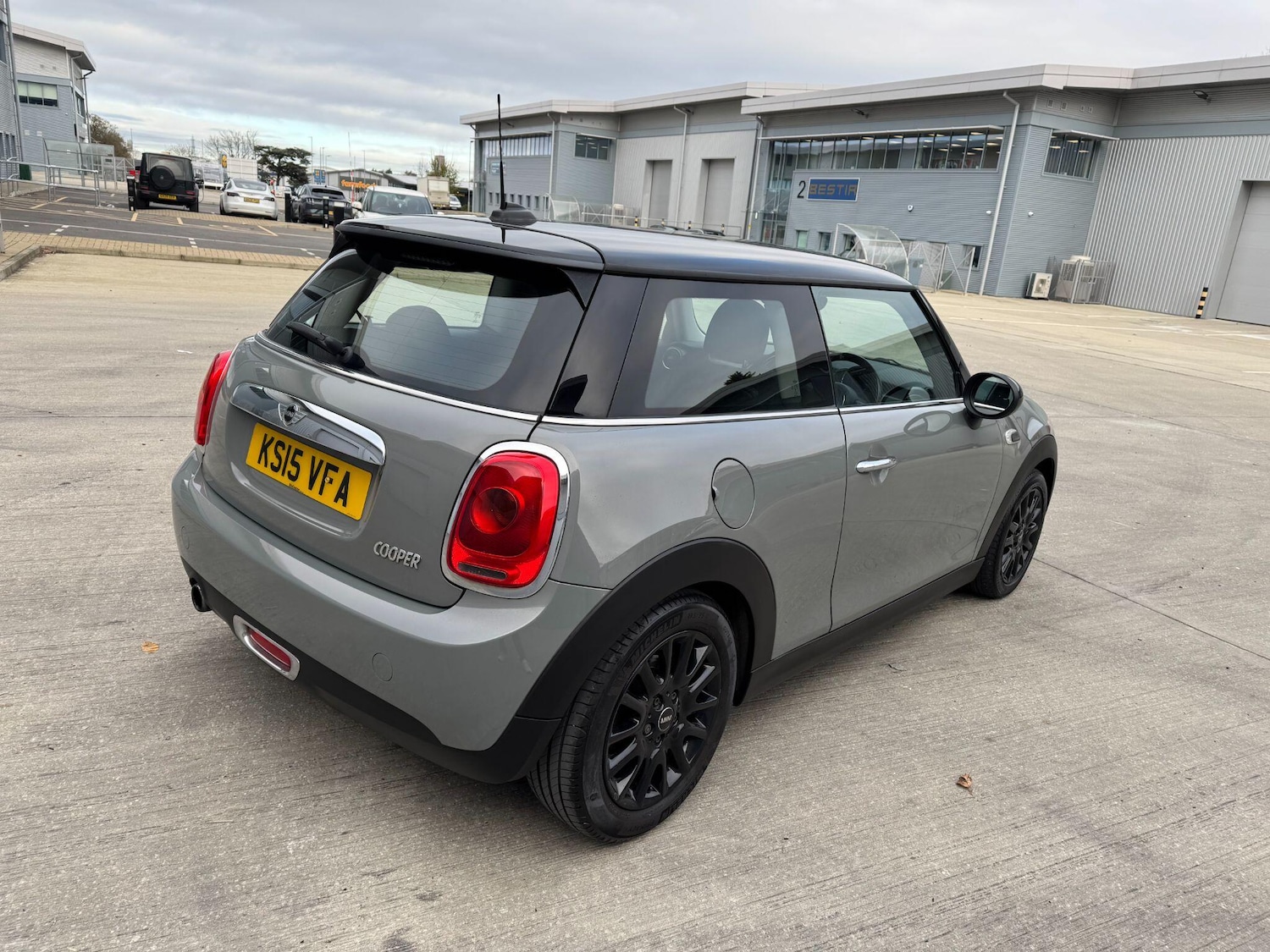 Used MINI Hatch 2015 for sale - 76645782: Photo 4