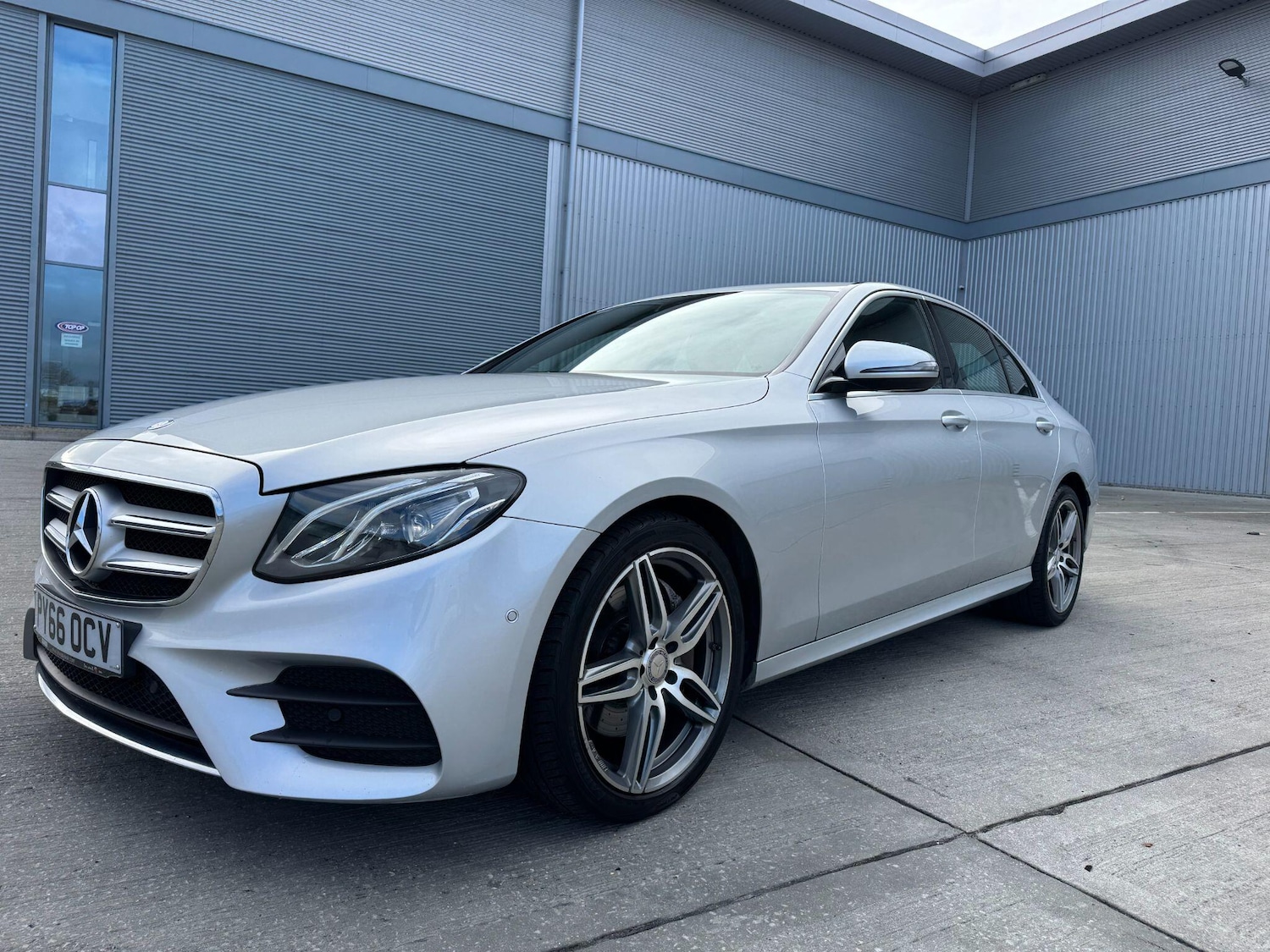 Used Mercedes-Benz E Class 2016 for sale - 76607820: Photo 14