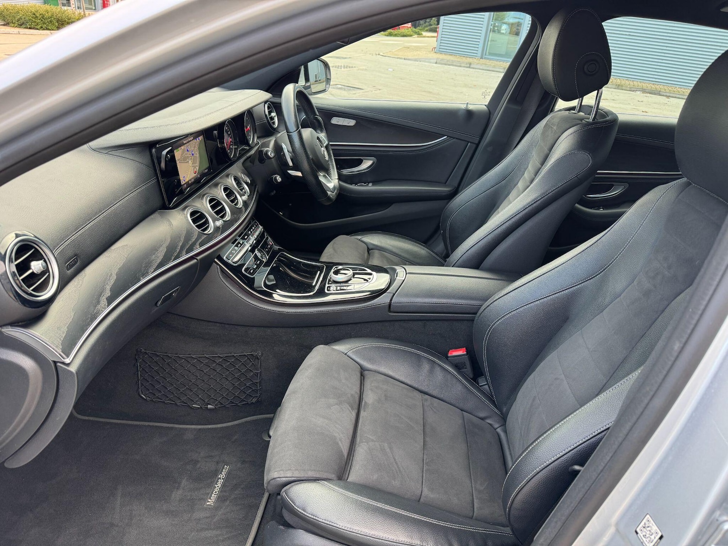 Used Mercedes-Benz E Class 2016 for sale - 76607820: Photo 5