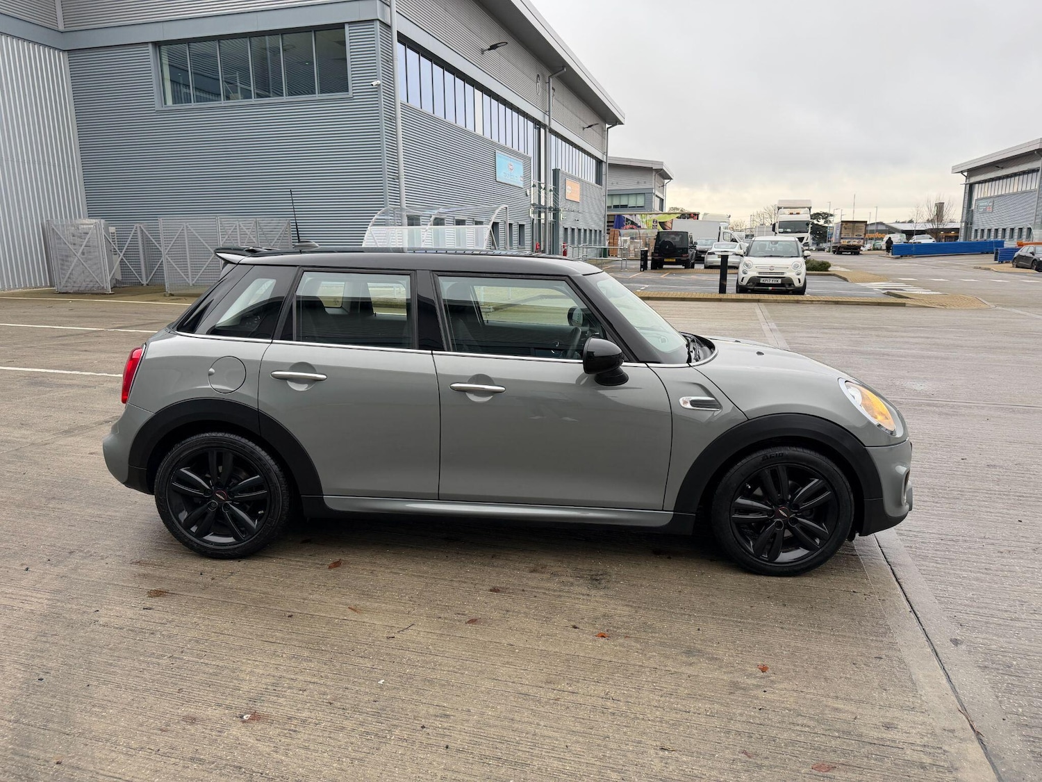 Used MINI Hatch 2017 for sale - 76964892: Photo 18