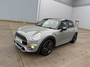 Used MINI Hatch 2017 for sale - 76964892: Photo