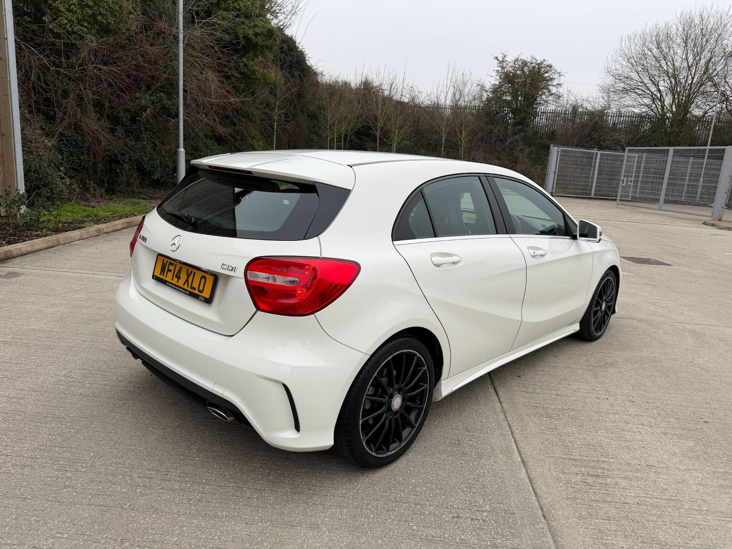 Used Mercedes-Benz A-Class 2014 for sale - 77425439: Photo 4