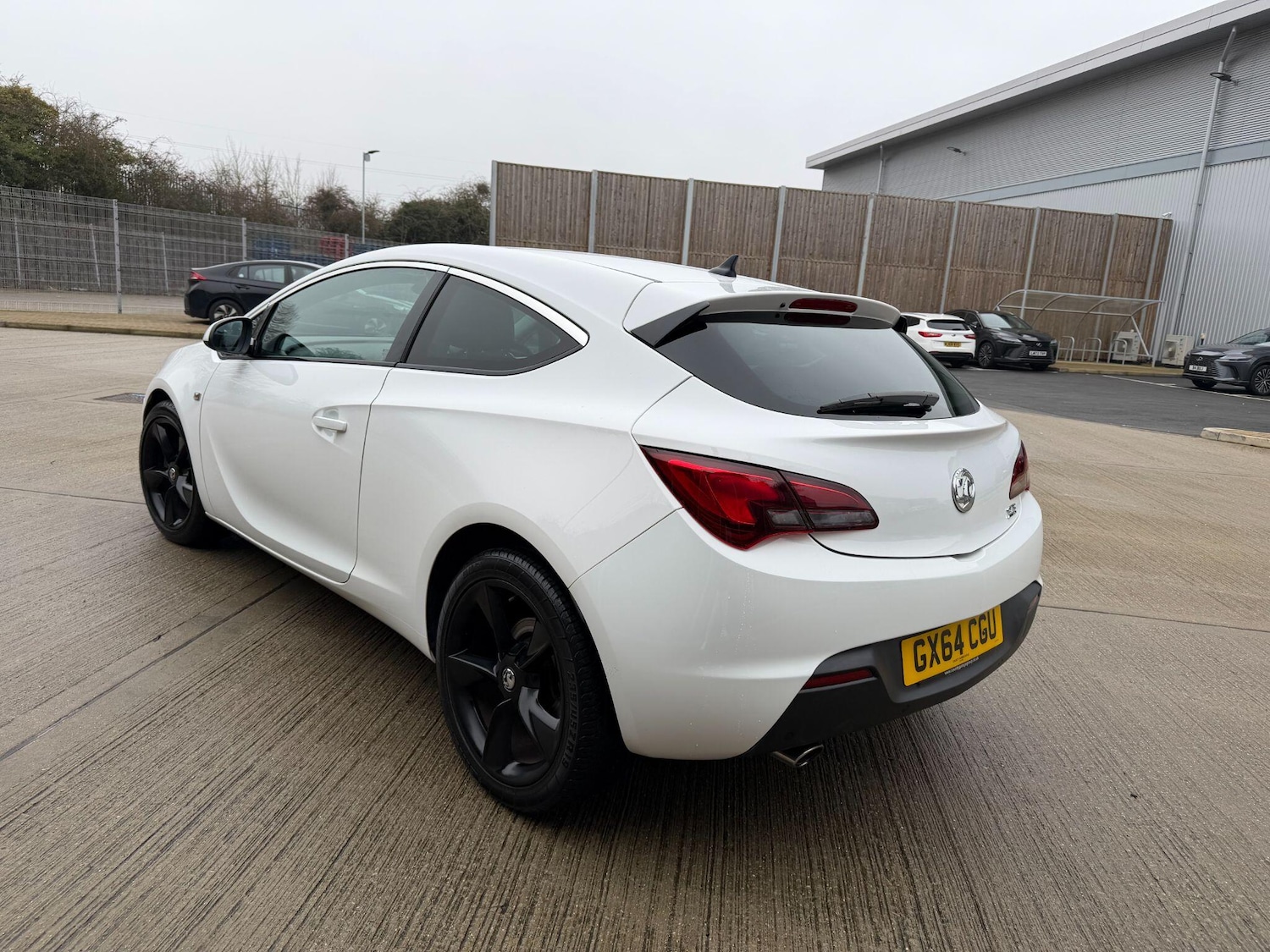 Used Vauxhall Astra GTC 2014 for sale - 77785723: Photo 2