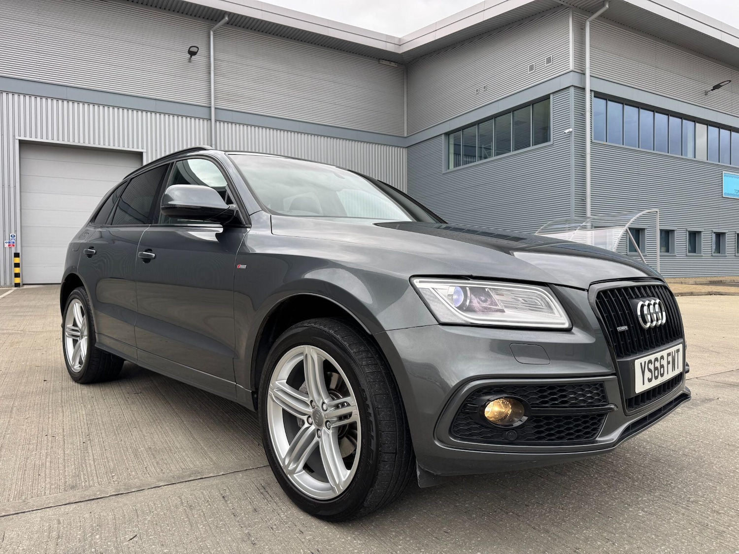 Used Audi Q5 2016 for sale - 76409201: Photo 14