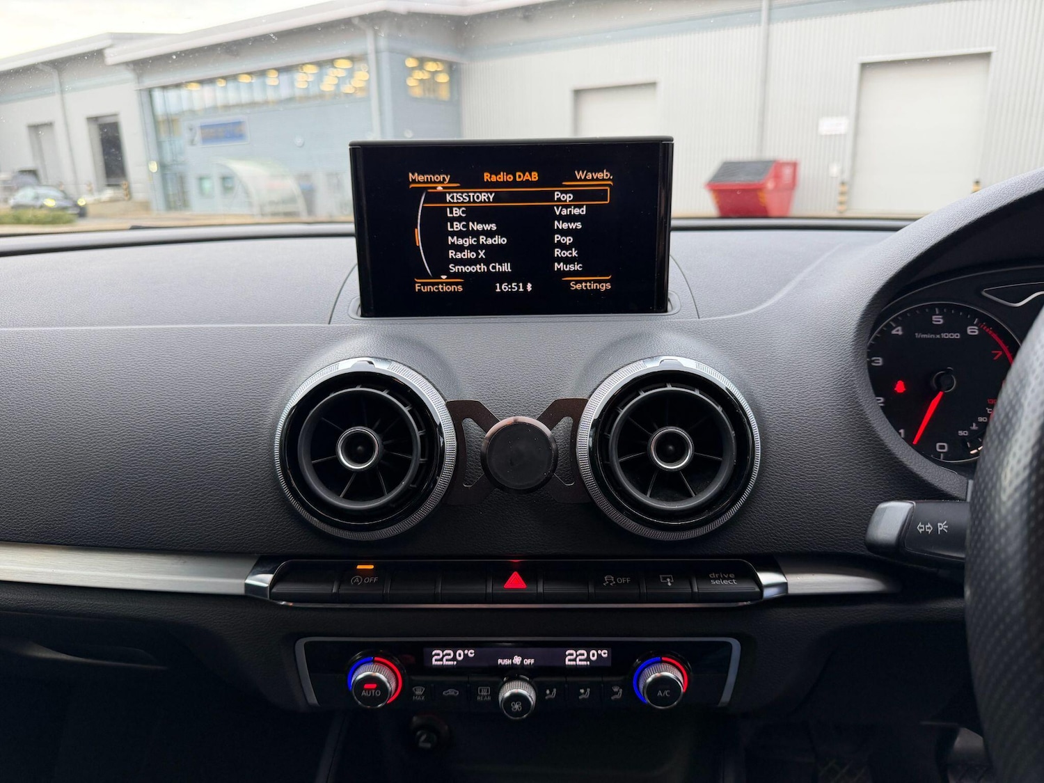 Used Audi A3 2014 for sale - 77785724: Photo 11