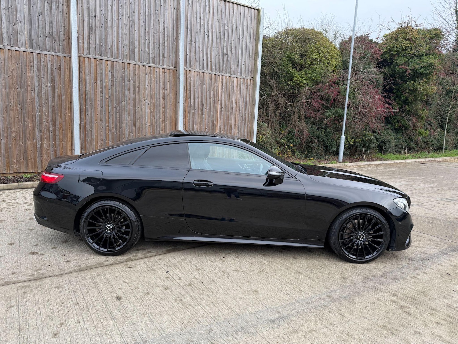 Used Mercedes-Benz E Class 2017 for sale - 76975584: Photo 21