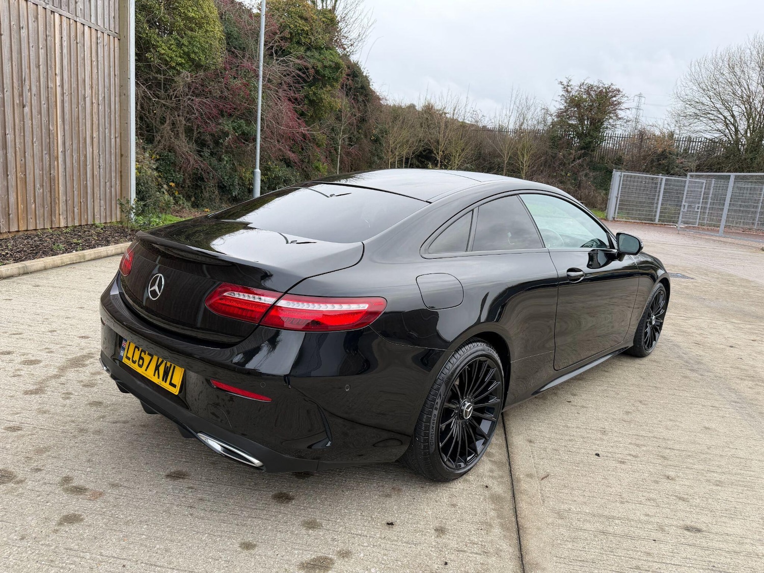Used Mercedes-Benz E Class 2017 for sale - 76975584: Photo 4