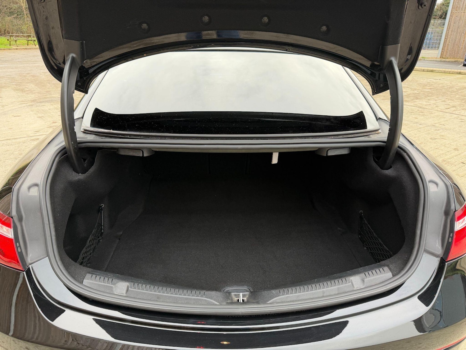 Used Mercedes-Benz E Class 2017 for sale - 76975584: Photo 8