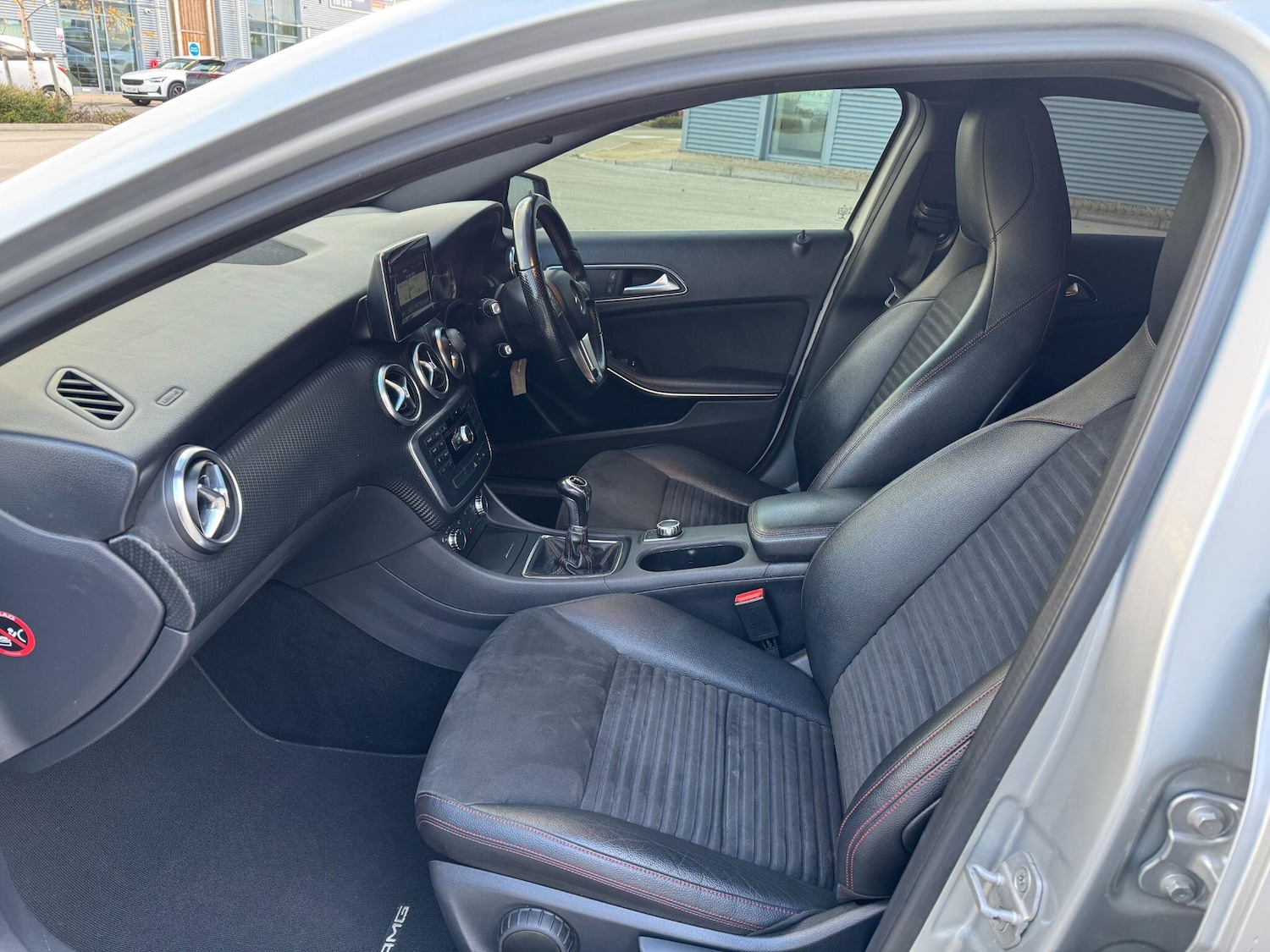 Used Mercedes-Benz A-Class 2013 for sale - 76620211: Photo 5