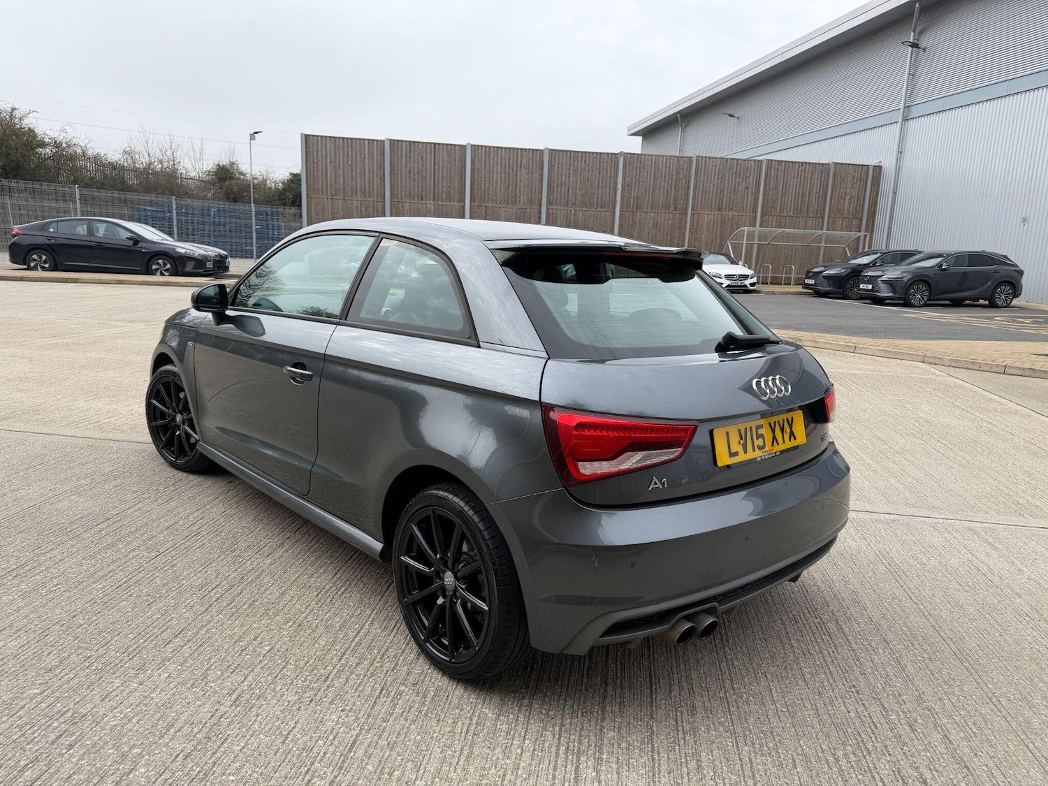 Used Audi A1 2015 for sale - 77808048: Photo 2