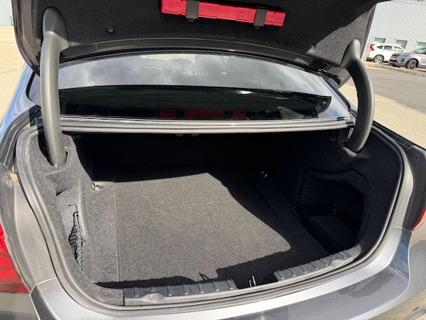 Used BMW 3 Series 2018 for sale - 76137462: Photo 8