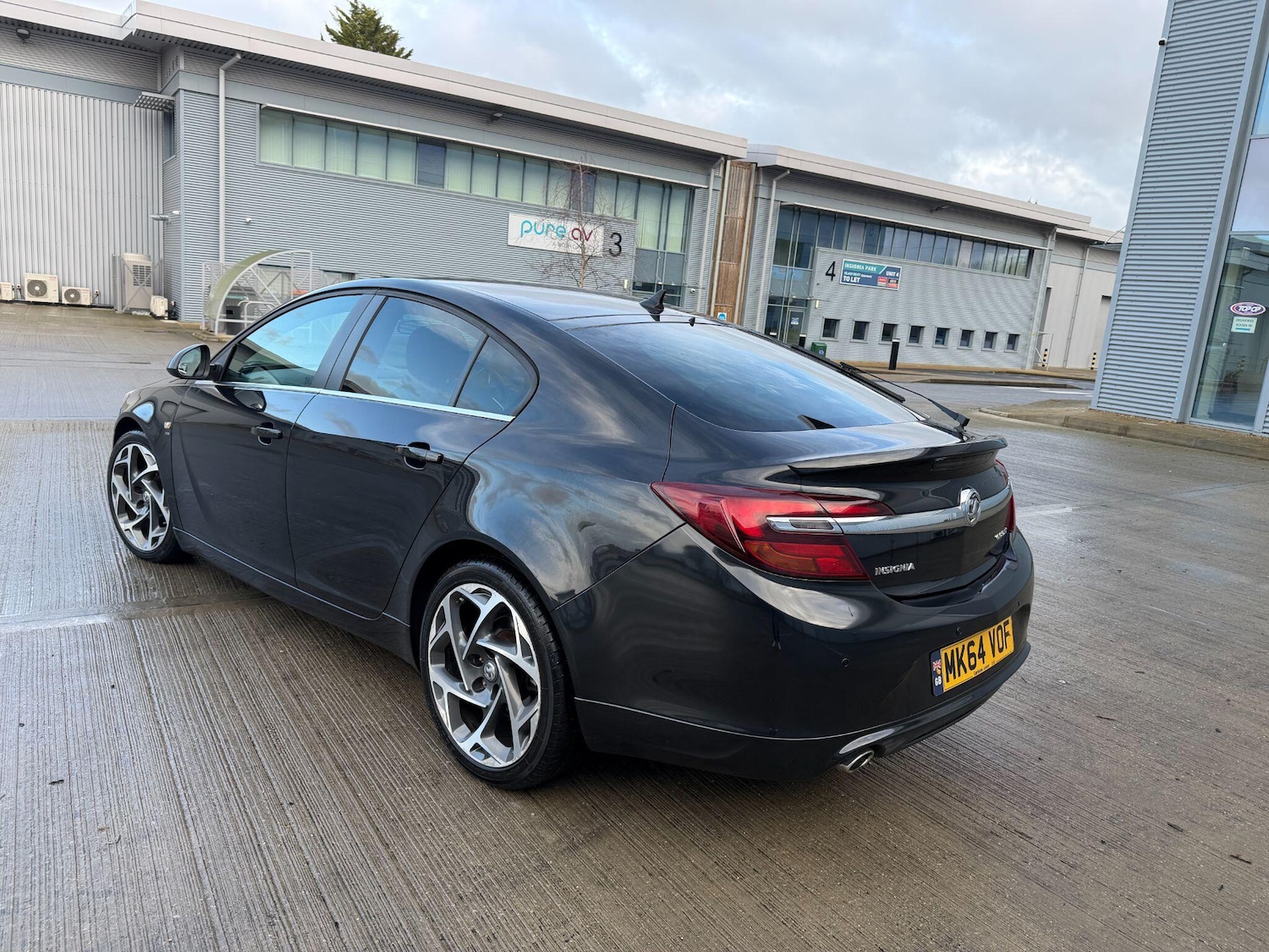 Used Vauxhall Insignia 2014 for sale - 77395773: Photo 2