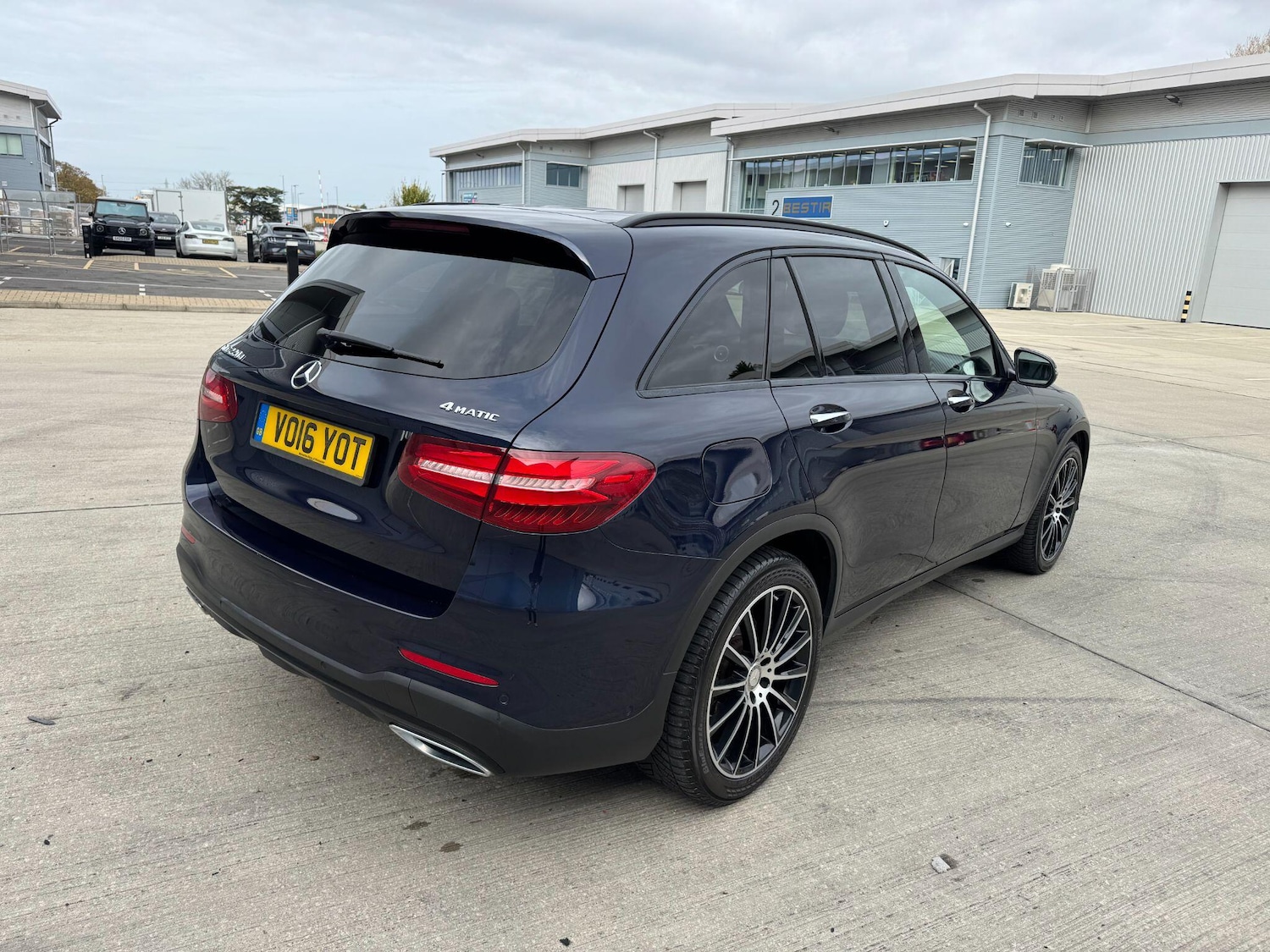 Used Mercedes-Benz GLC 2016 for sale - 76423285: Photo 4