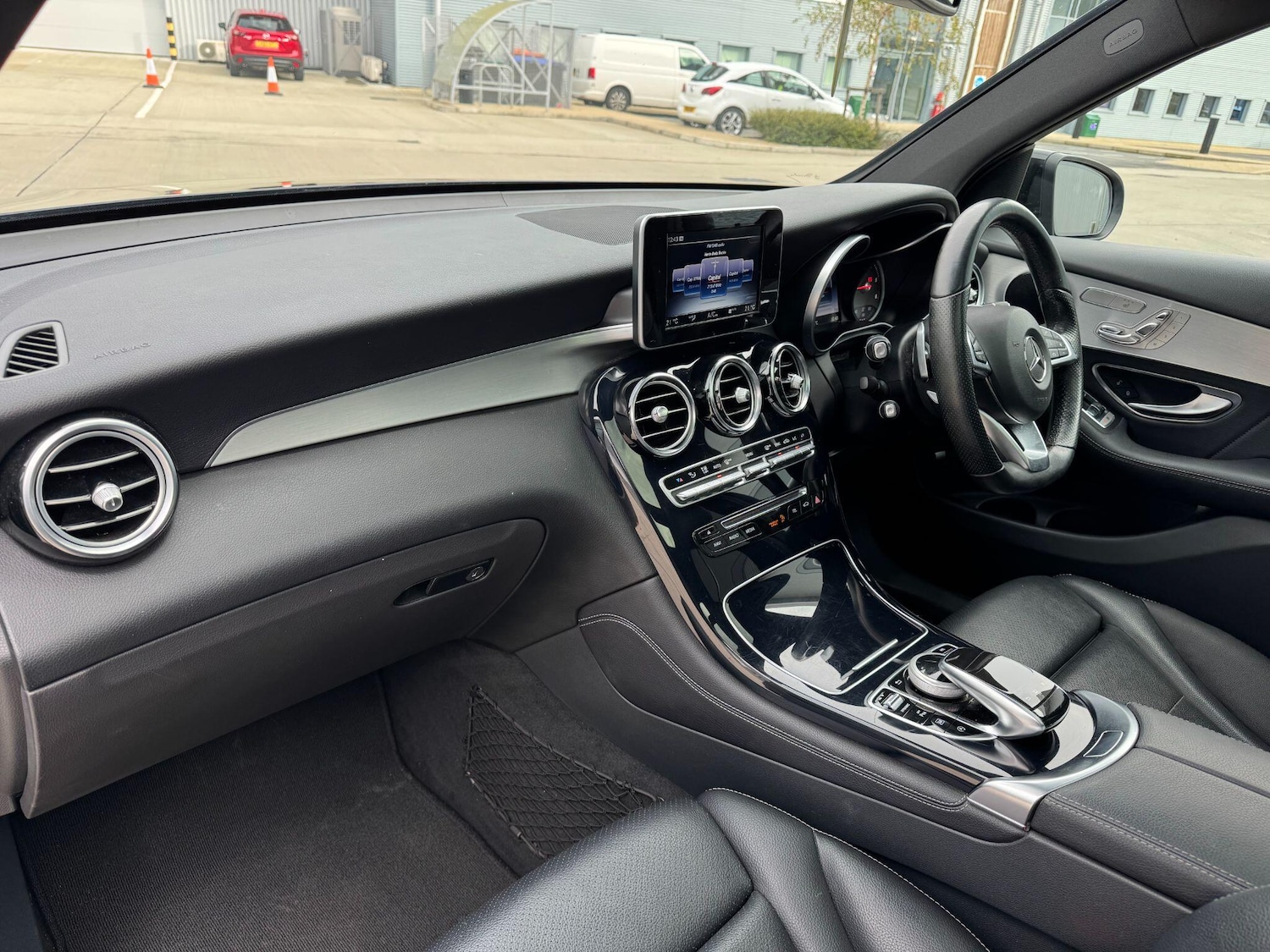 Used Mercedes-Benz GLC 2016 for sale - 76423285: Photo 6