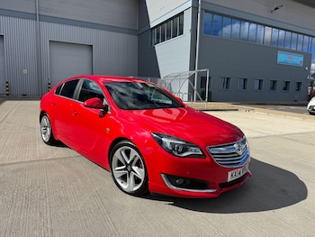 Vauxhall - Insignia