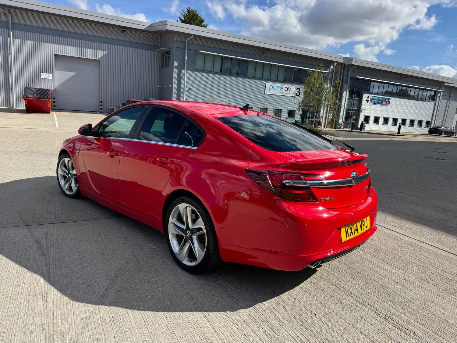 Used Vauxhall Insignia 2014 for sale - 76138657: Photo 2