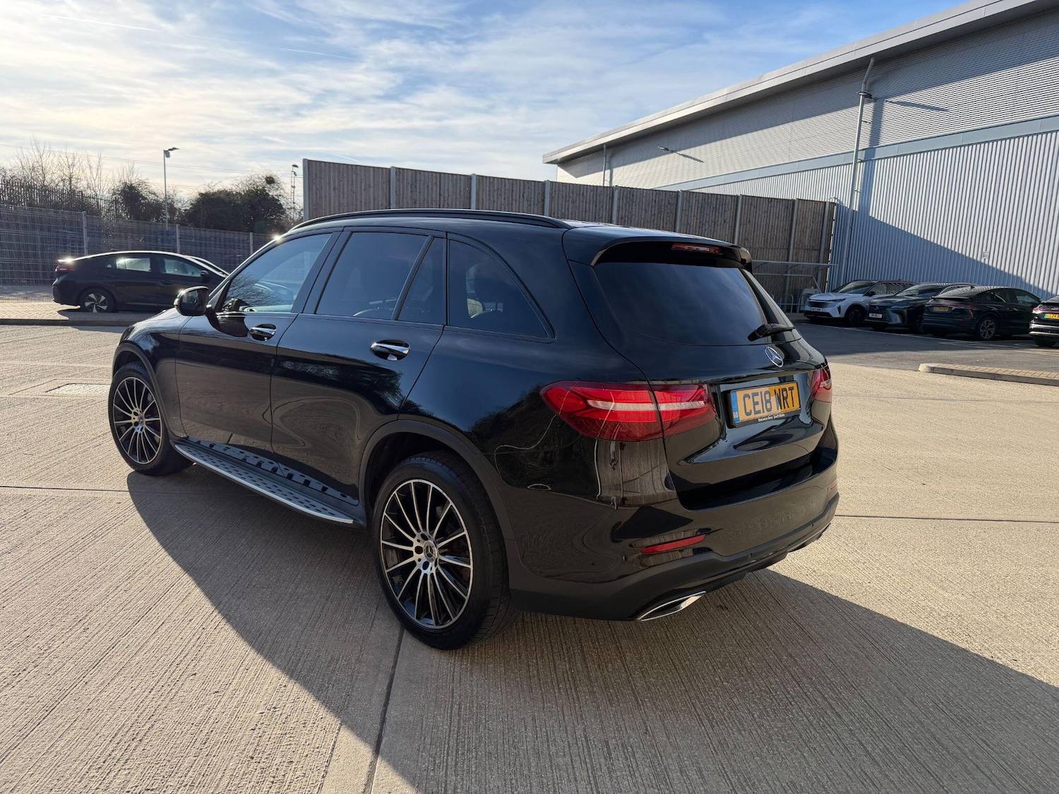 Used Mercedes-Benz GLC 2018 for sale - 77657528: Photo 2