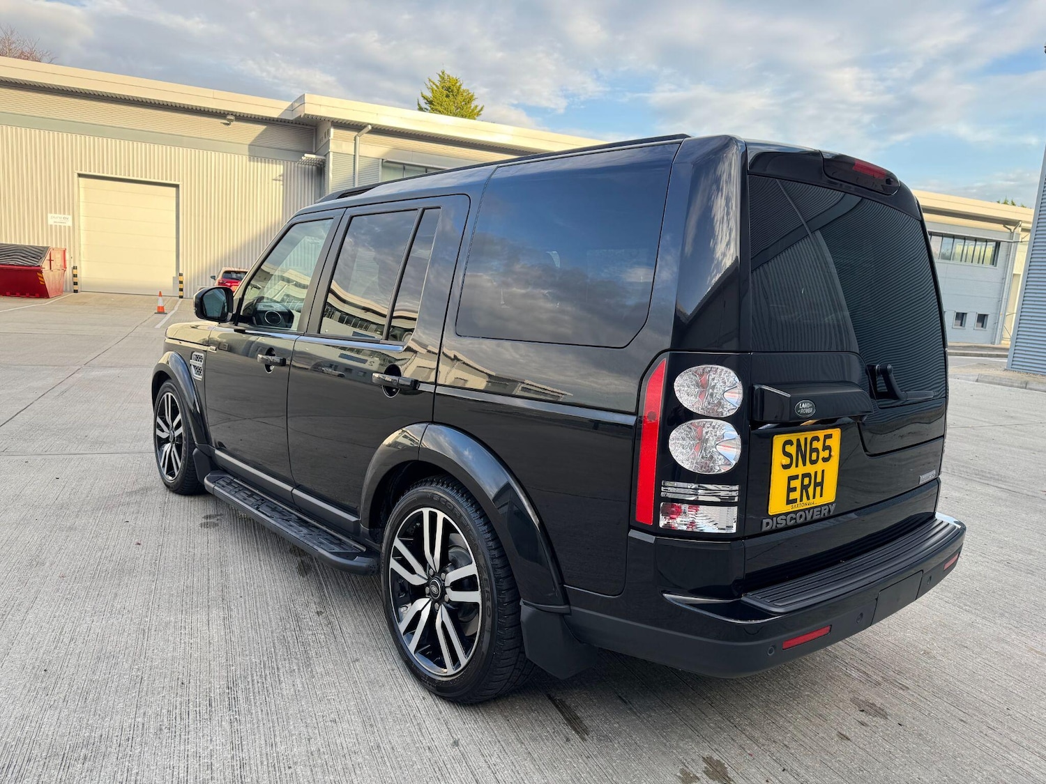 Used Land Rover Discovery 2015 for sale - 76485064: Photo 18