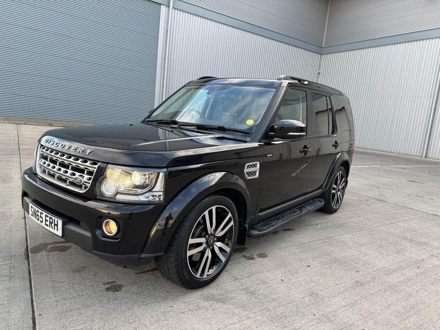 Used Land Rover Discovery 2015 for sale - 76485064: Photo 19