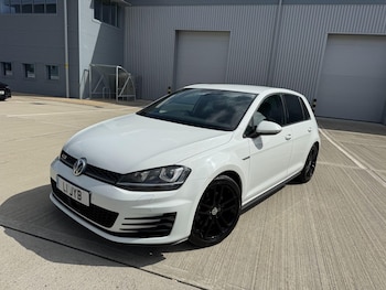 Used Volkswagen Golf 2014 for sale - 75994822: Photo