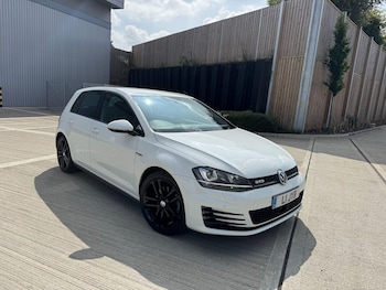 Used Volkswagen Golf 2014 for sale - 75994822: Photo