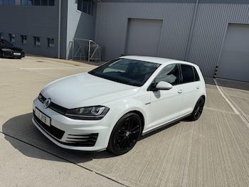 Used Volkswagen Golf 2014 for sale - 75994822: Photo