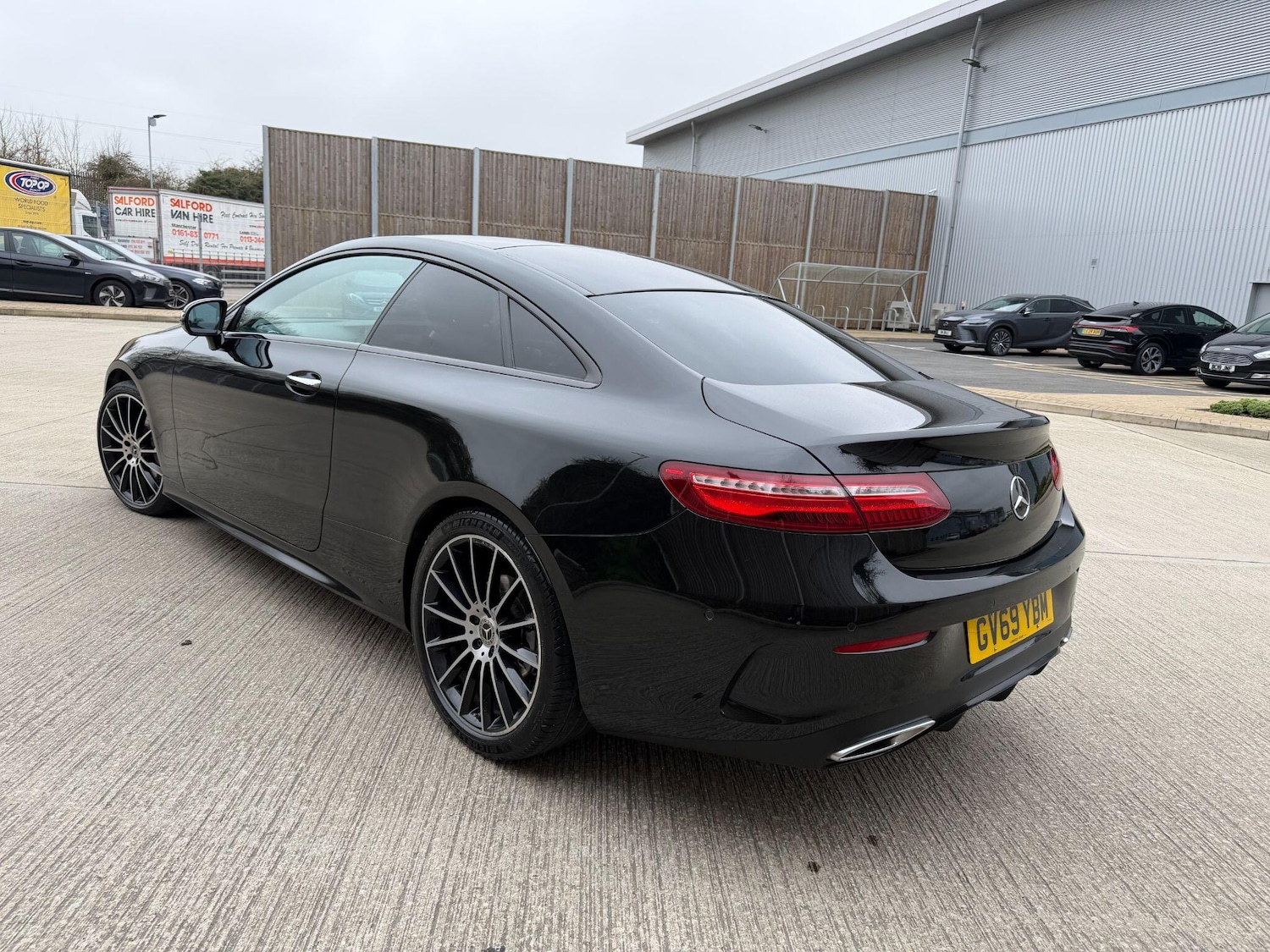 Used Mercedes-Benz E Class 2020 for sale - 77909697: Photo 2