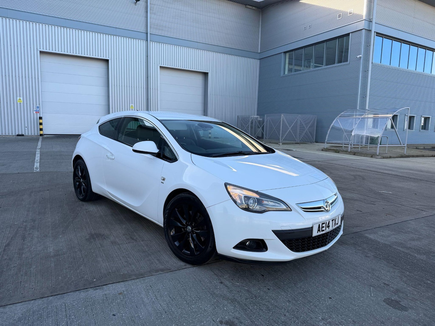 Used Vauxhall Astra GTC 2014 for sale - 76714645: Photo 1