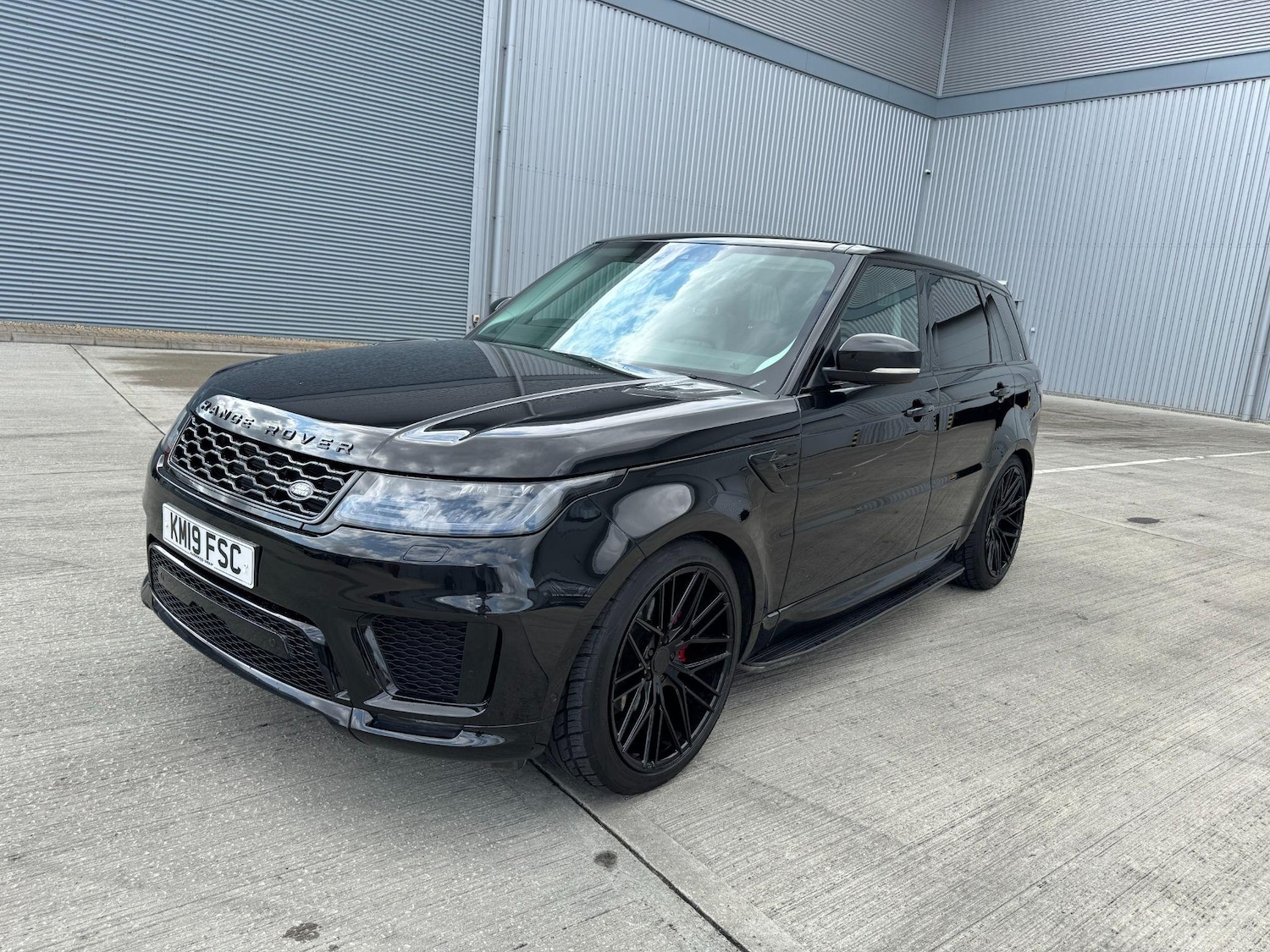 Used Land Rover Range Rover Sport 2019 for sale - 76409632: Photo 3