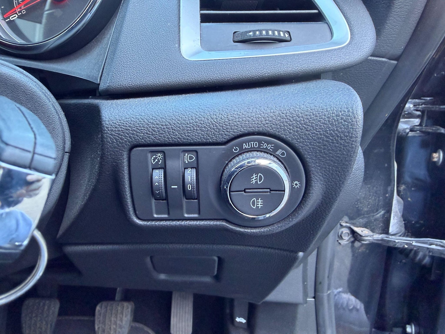 Used Vauxhall Astra GTC 2015 for sale - 76801672: Photo 12