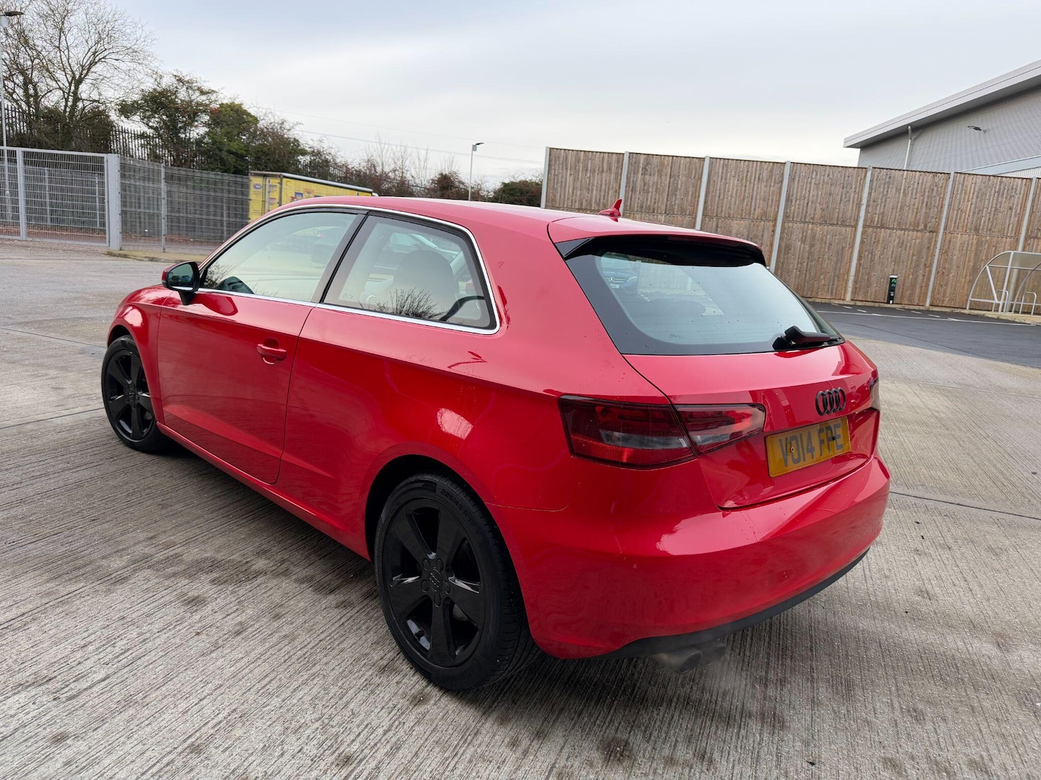 Used Audi A3 2014 for sale - 76975691: Photo 2