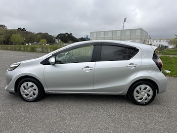 Used Toyota Aqua 2026 for sale - 79304452: Photo