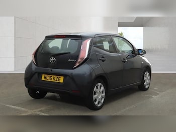 Used Toyota AYGO 2016 for sale - 79606973: Photo