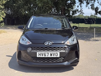 Used Hyundai i10 2017 for sale - 79304460: Photo