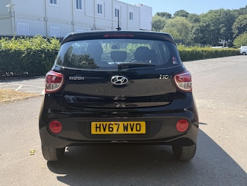 Used Hyundai i10 2017 for sale - 79304460: Photo