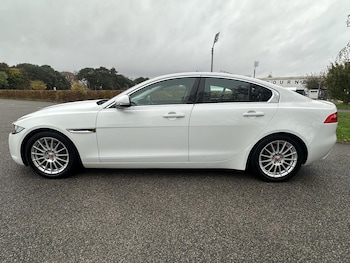 Used Jaguar XE 2018 for sale - 79304455: Photo