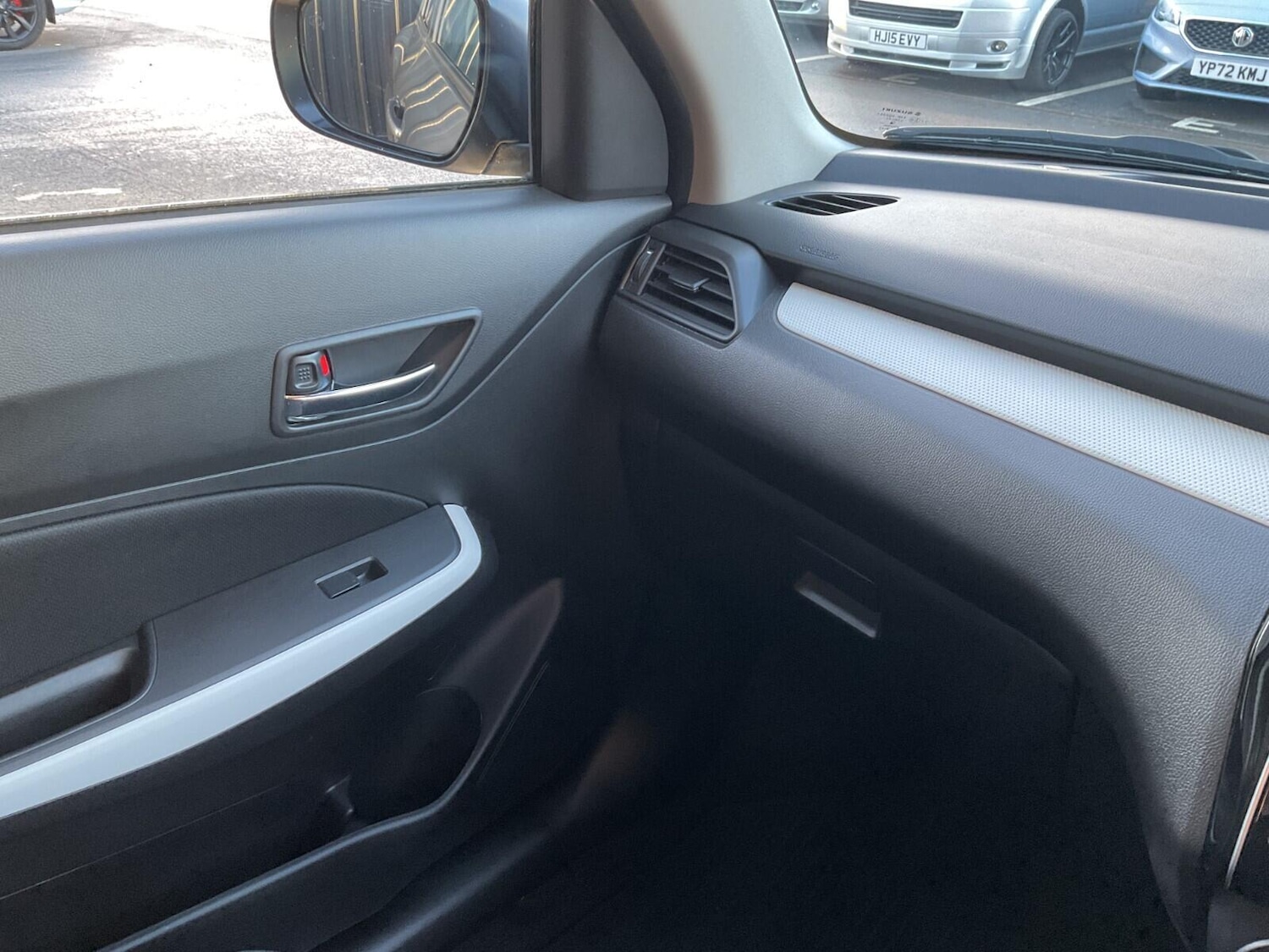 Used Suzuki Swift 2023 for sale - 76735143: Photo 29