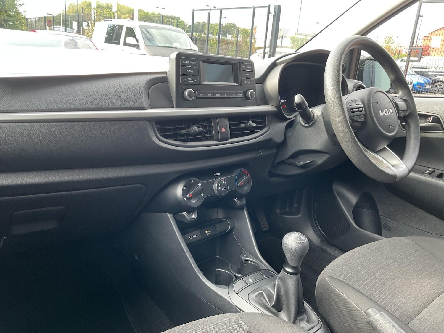 Used Kia Picanto 2022 for sale - 76360450: Photo 2