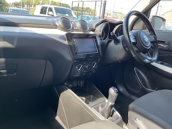 Used Suzuki Swift 2022 for sale - 75825891: Photo