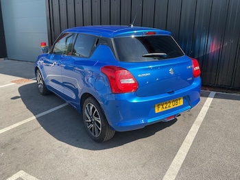 Used Suzuki Swift 2022 for sale - 75825891: Photo