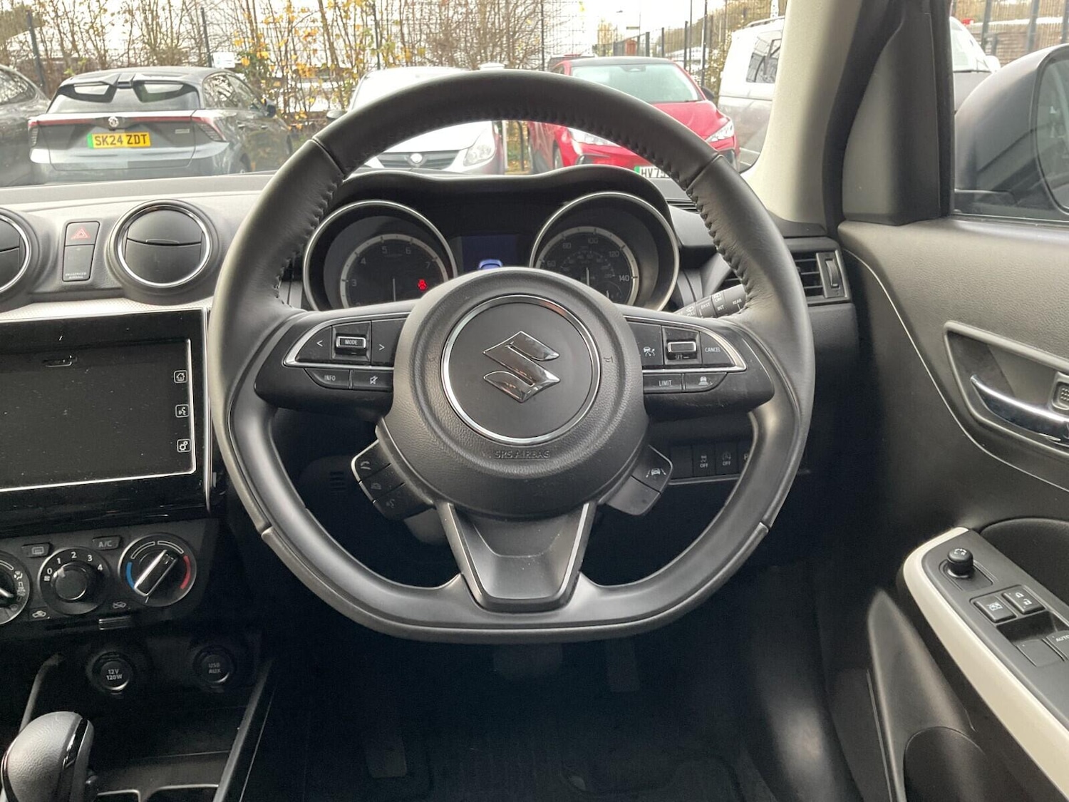 Used Suzuki Swift 2024 for sale - 76800834: Photo 32