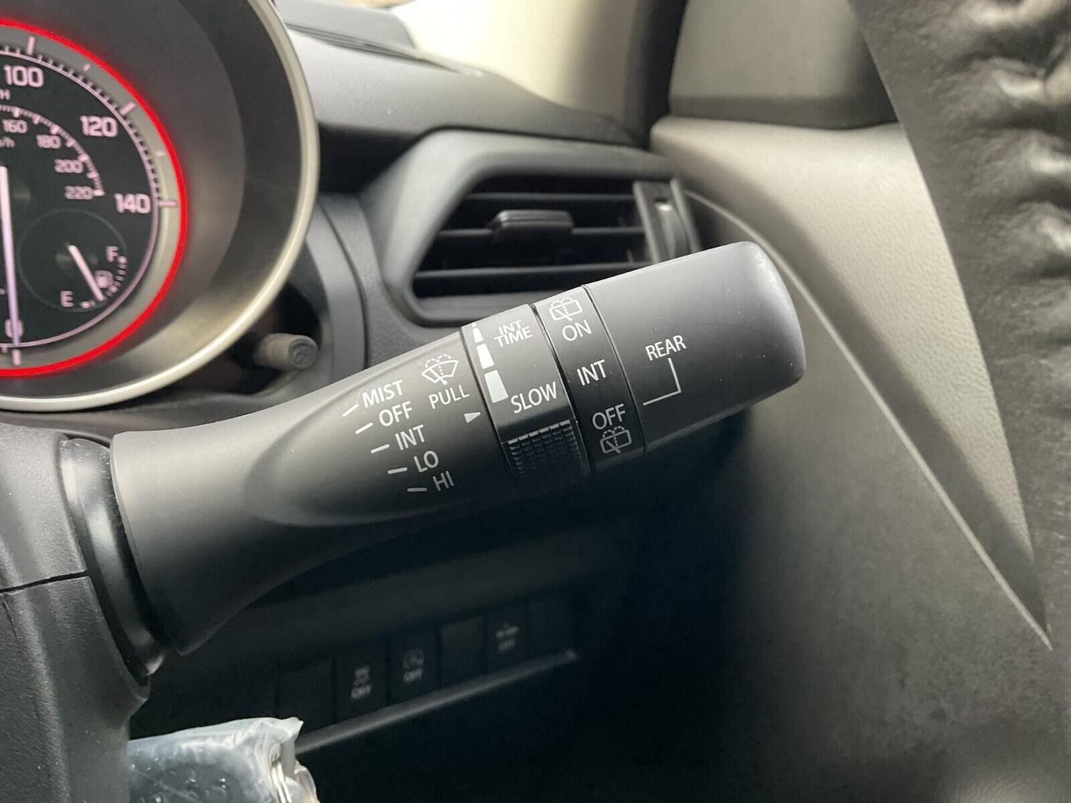 Used Suzuki Swift 2023 for sale - 76772205: Photo 16