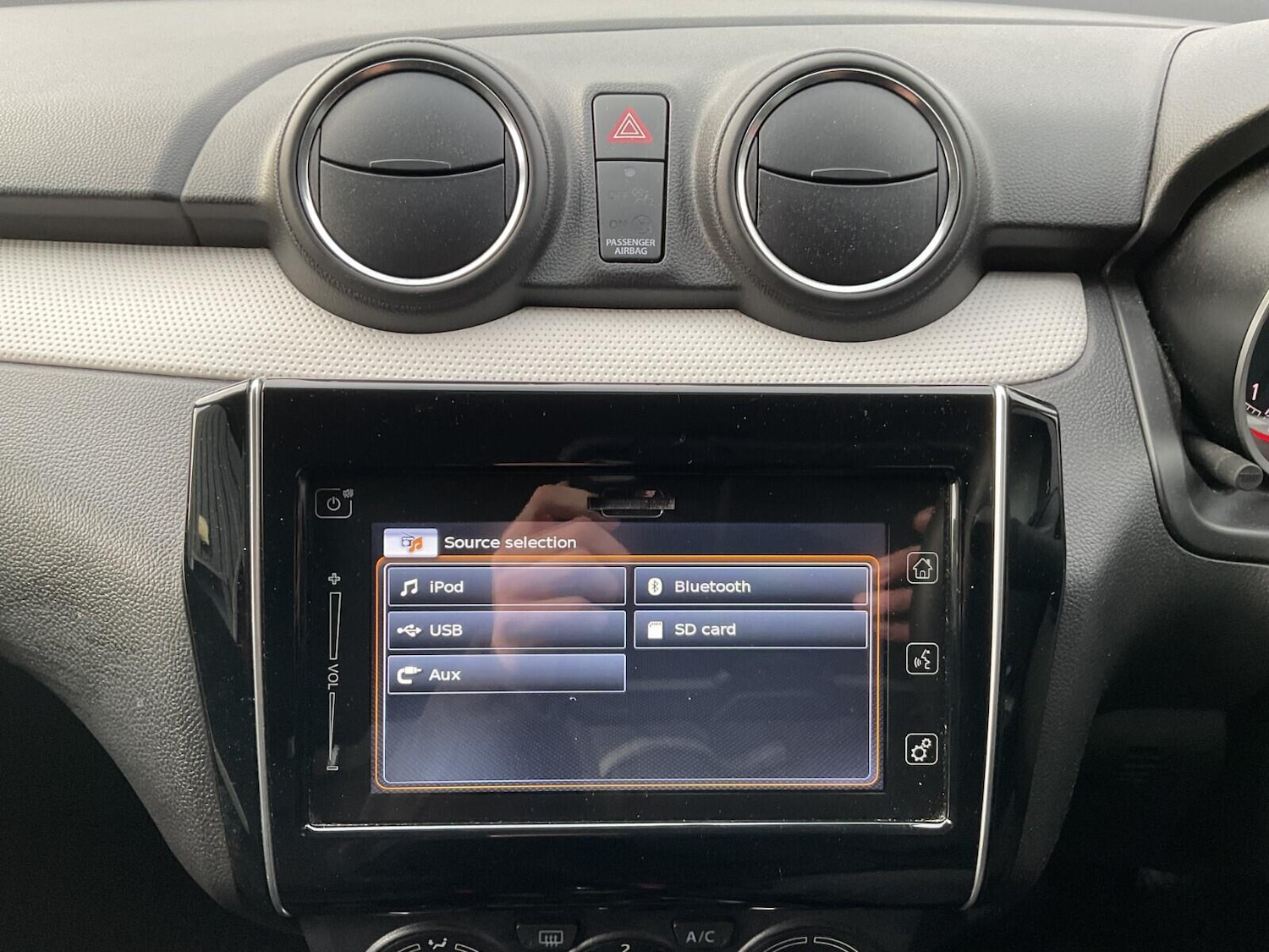 Used Suzuki Swift 2023 for sale - 76772205: Photo 23