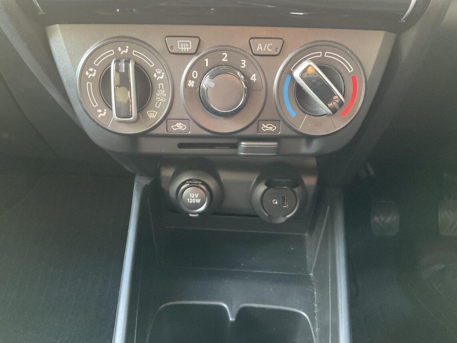 Used Suzuki Swift 2024 for sale - 76585026: Photo 25