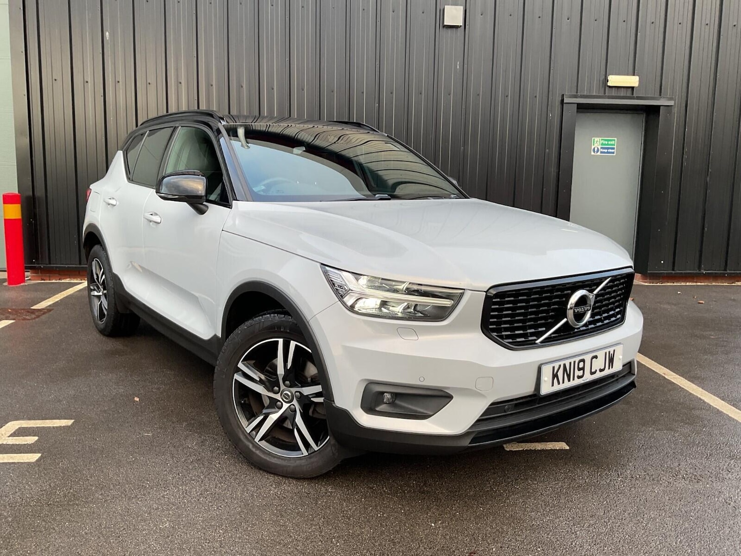 Used Volvo XC40 2019 for sale - 76735344: Photo 1