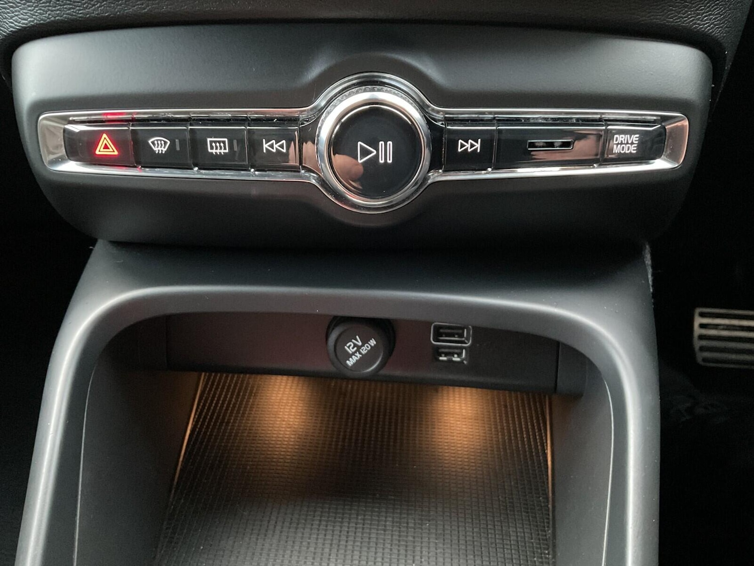 Used Volvo XC40 2019 for sale - 76735344: Photo 22