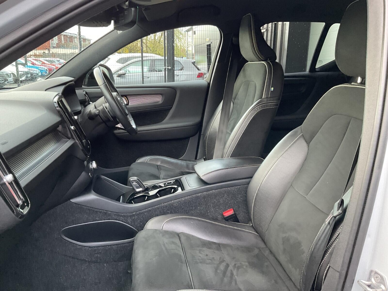 Used Volvo XC40 2019 for sale - 76735344: Photo 24