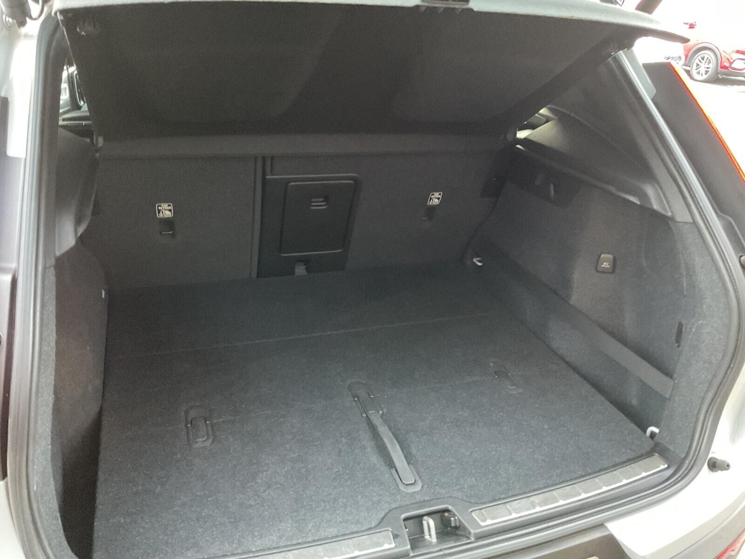 Used Volvo XC40 2019 for sale - 76735344: Photo 31